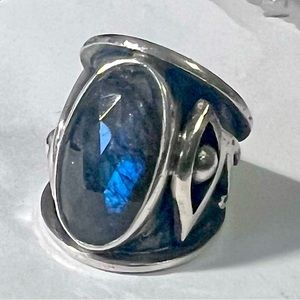 Eye of Horus Labradorite Ring .925